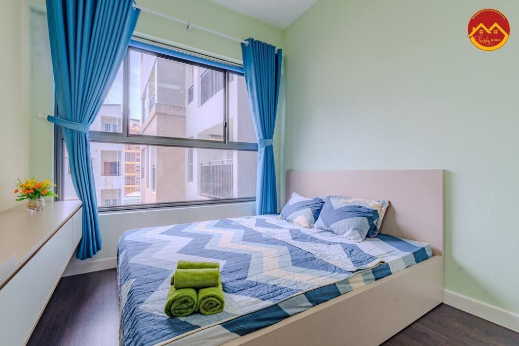 Appartement 2br Near Tan Son Nhat Airport - Luxury *