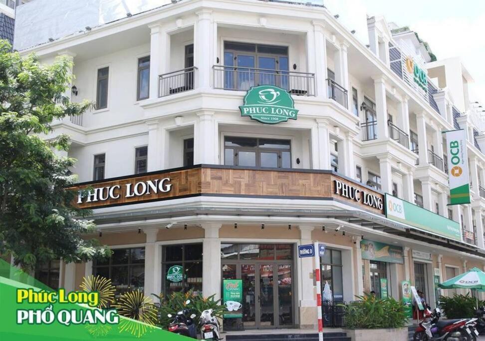Appartement 2br Near Tan Son Nhat Airport - Luxury